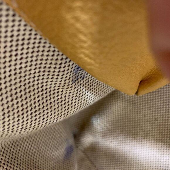 Dooney & Bourke Large Shoulder Hobo Bag In Yellow Pebble Leather H2 681917 - Picture 14 of 16